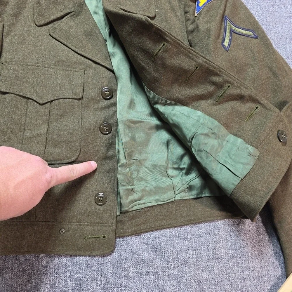 Vintage WW2 US Army 1944 Ike Military Jacket Field Jacket 38R Wool 7th Patch